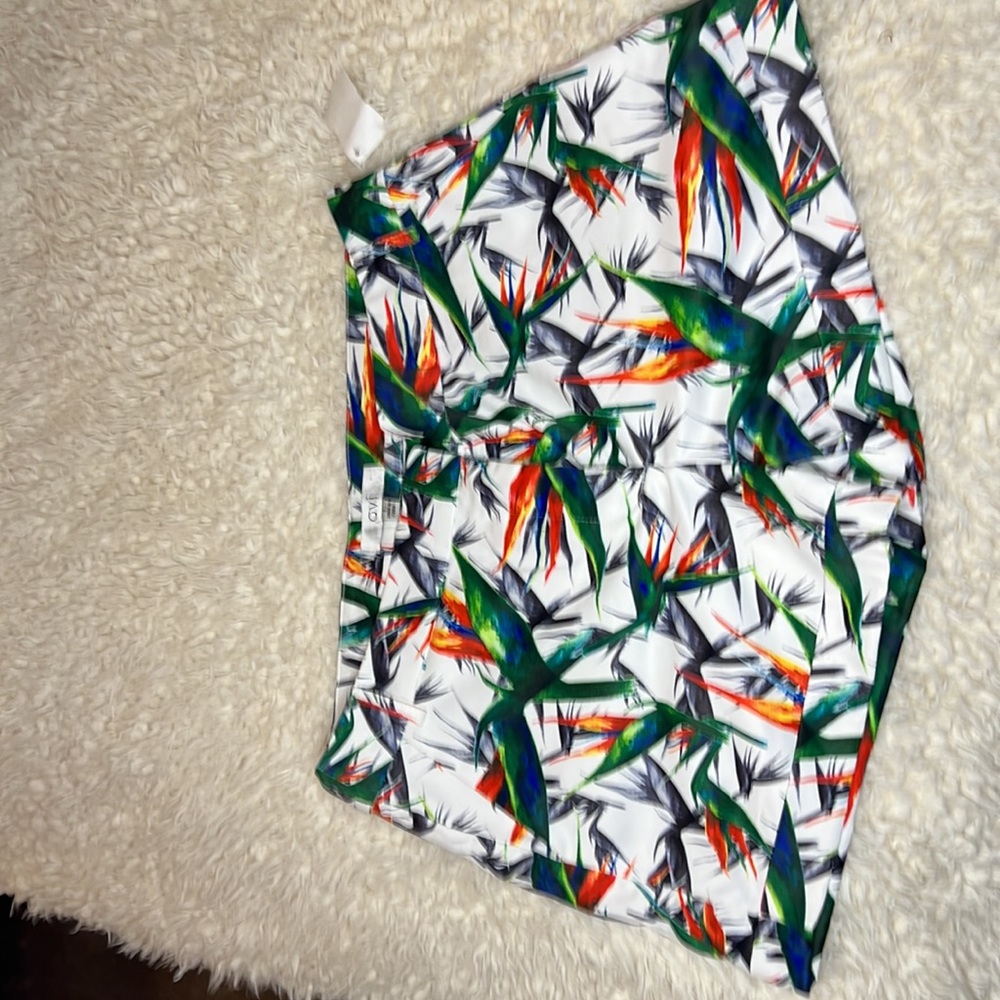 Blazer And Coordinating Short Set - image 8